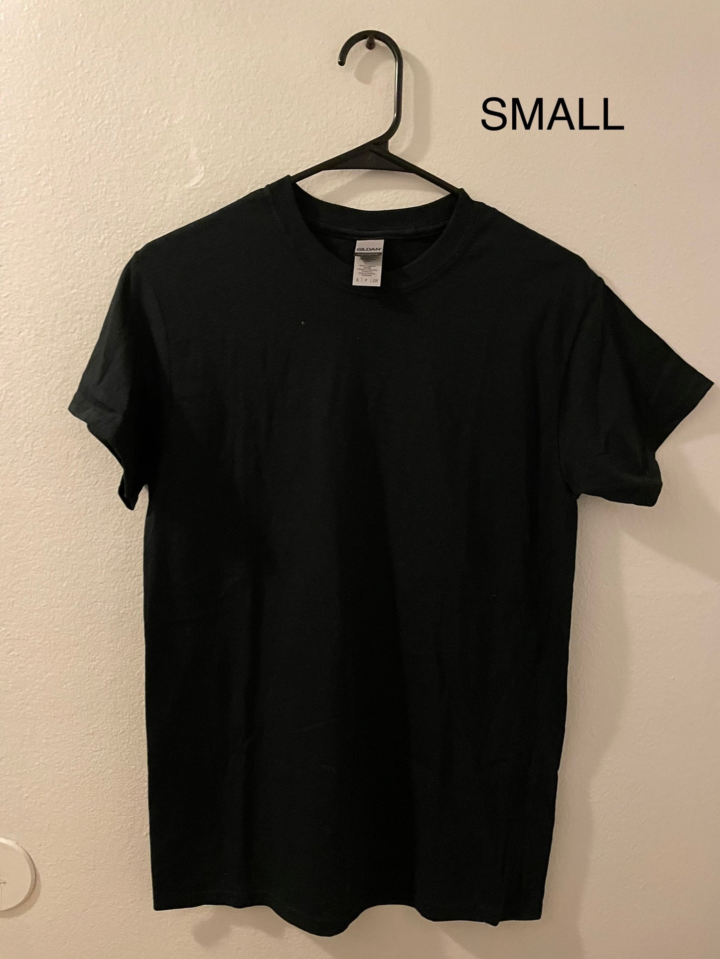 Gildan Black Tee