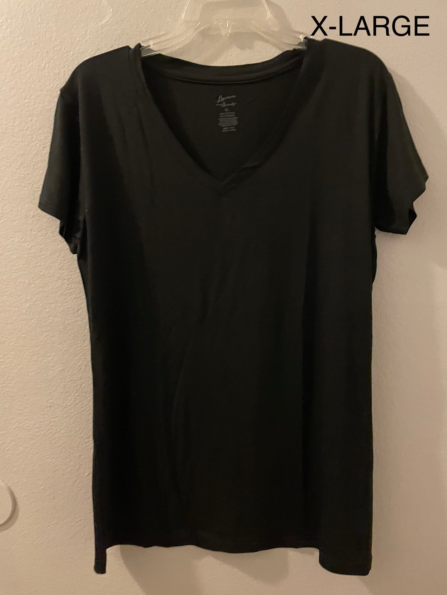 Laviva Black Vneck Tee